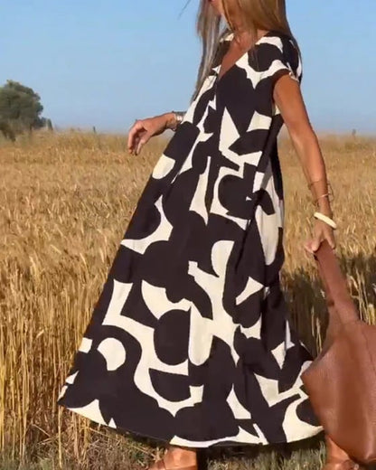 💕Sukienka z nadrukiem z dekoltem w szpic👗